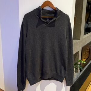 GAP Men's Dark Gray Speckled Pullover Sweater, Large